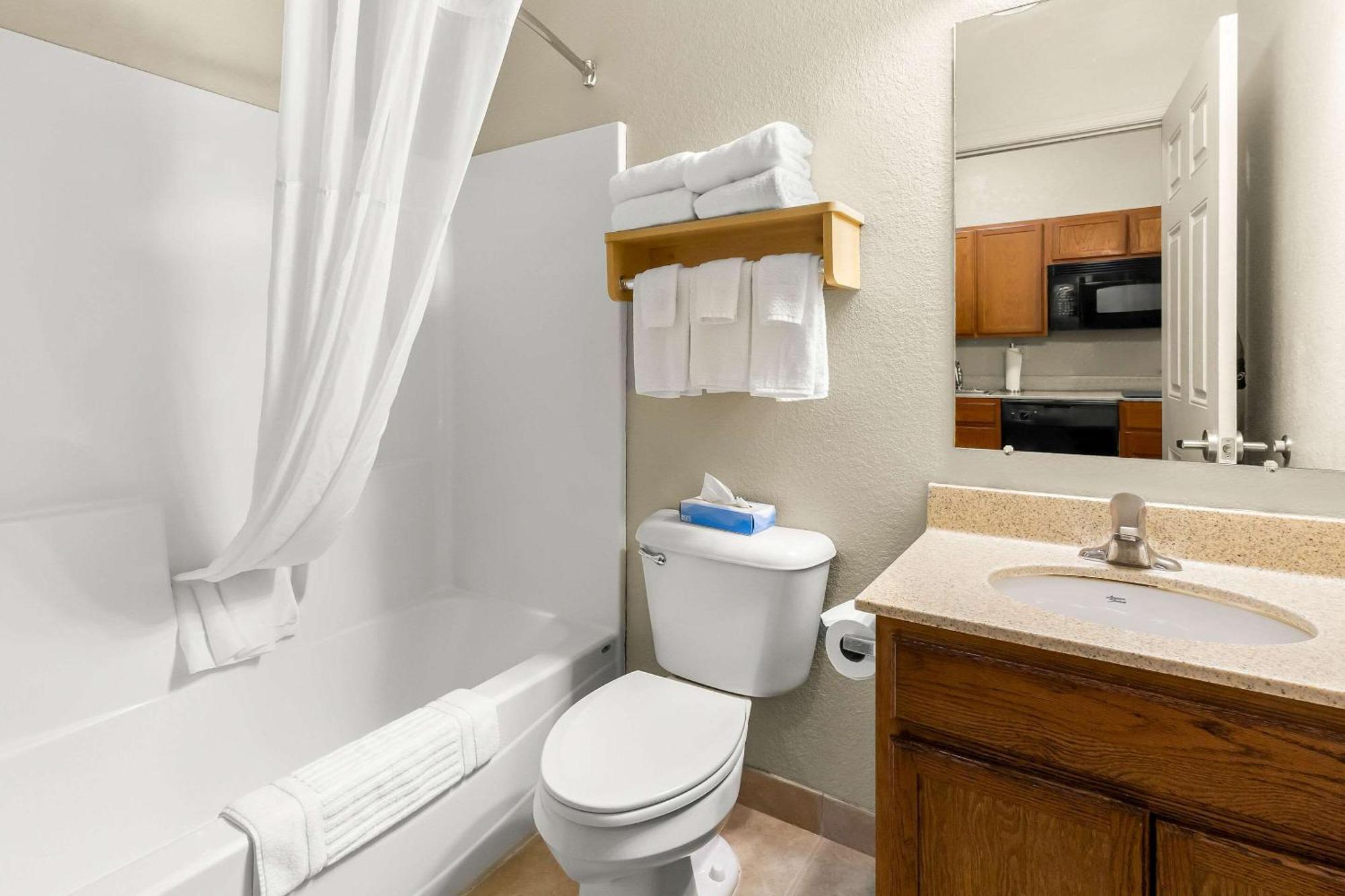 Suburban Studios Morgantown Ngoại thất bức ảnh