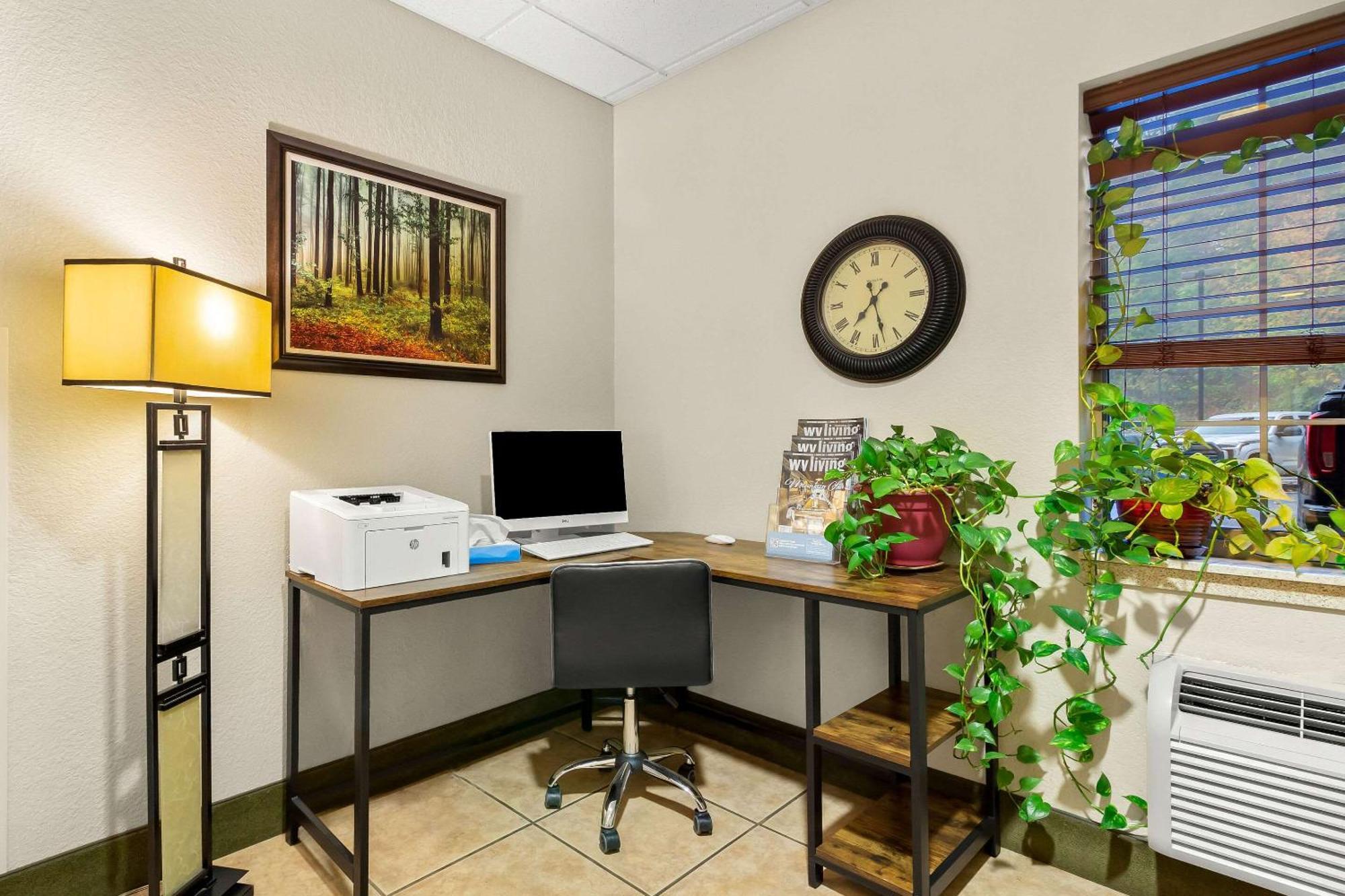 Suburban Studios Morgantown Ngoại thất bức ảnh