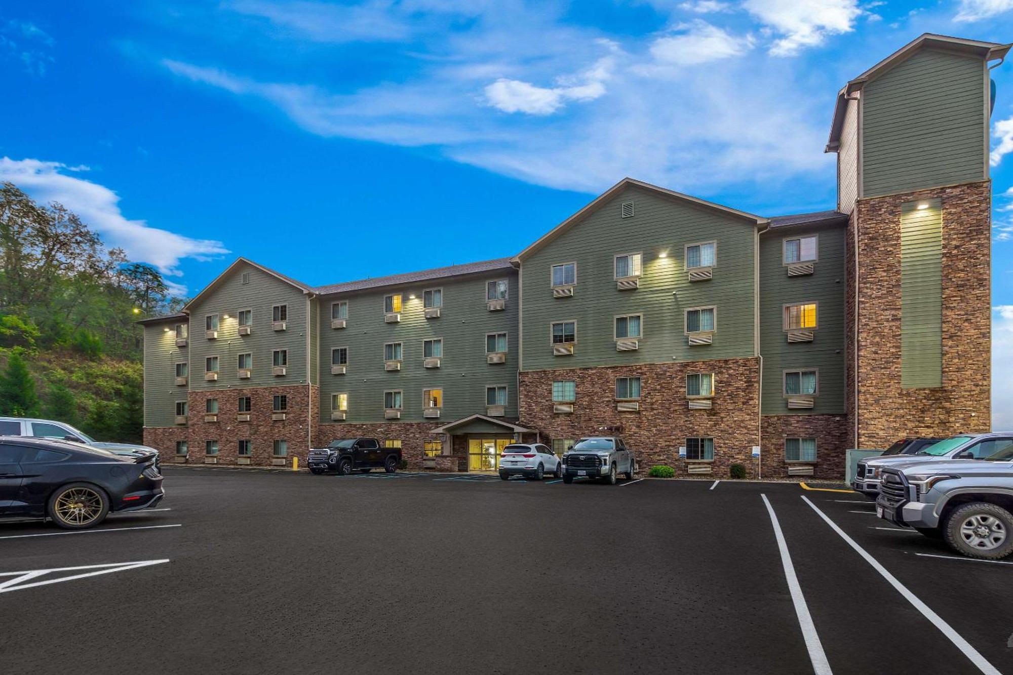 Suburban Studios Morgantown Ngoại thất bức ảnh