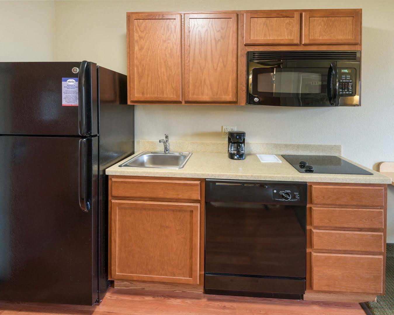 Suburban Studios Morgantown Ngoại thất bức ảnh